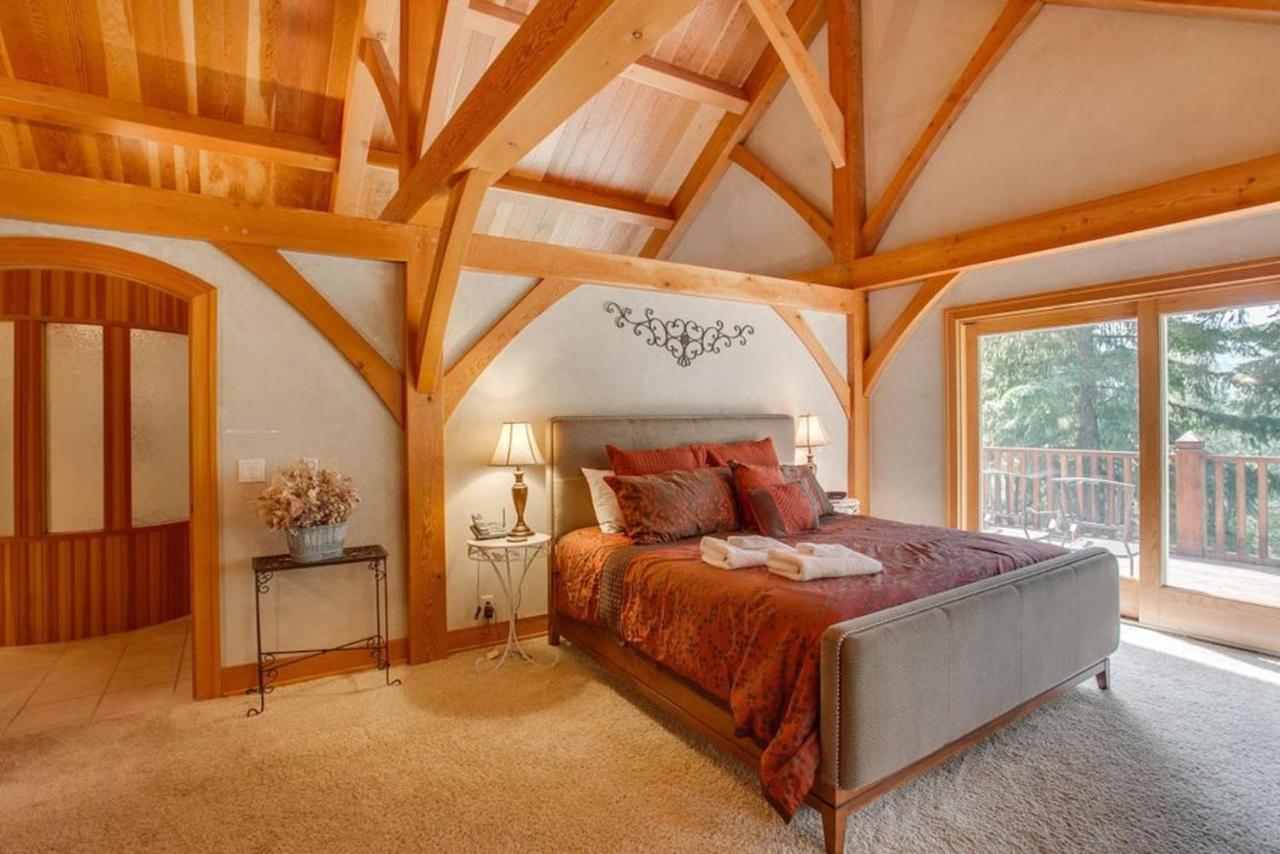 Snowgrass Lodge - River, Mountain Views & Hot Tub Leavenworth Eksteriør bilde
