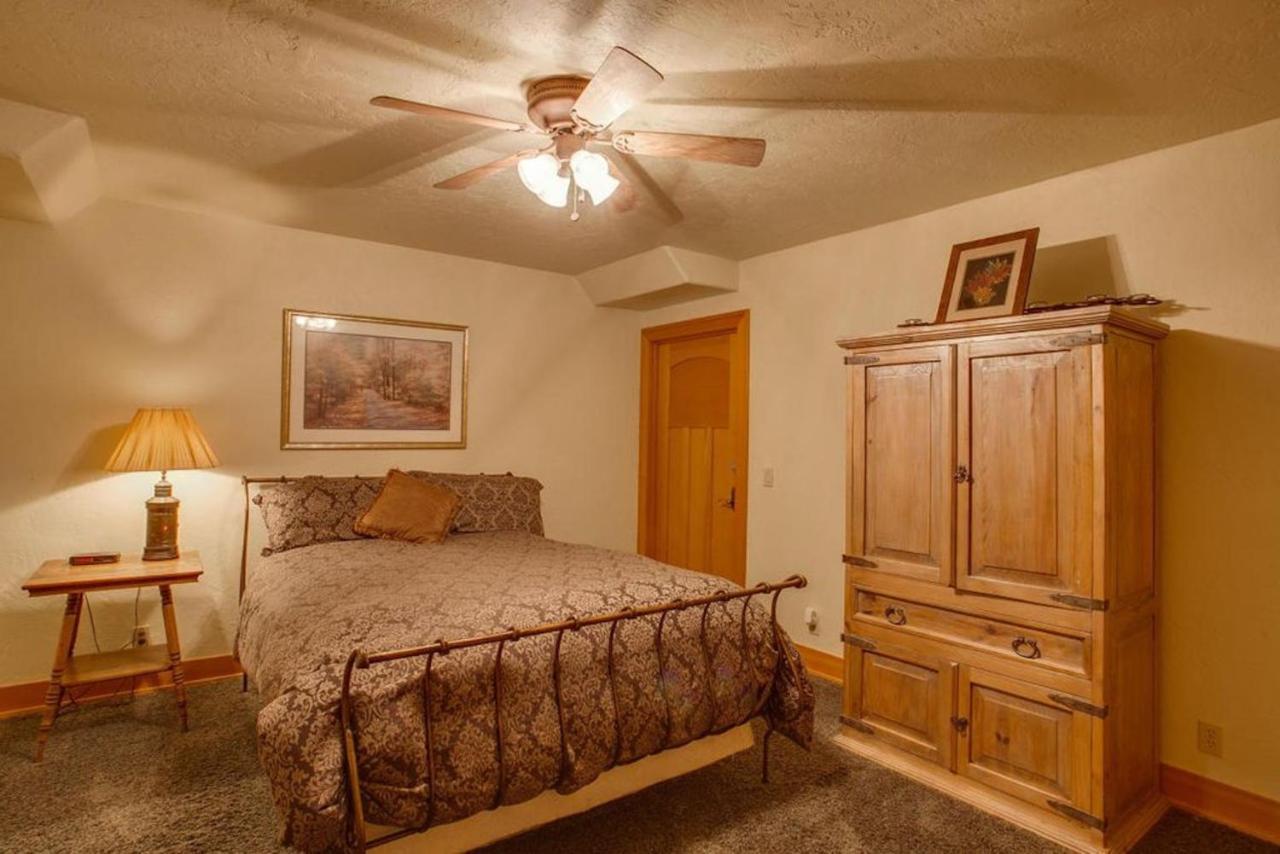 Snowgrass Lodge - River, Mountain Views & Hot Tub Leavenworth Eksteriør bilde